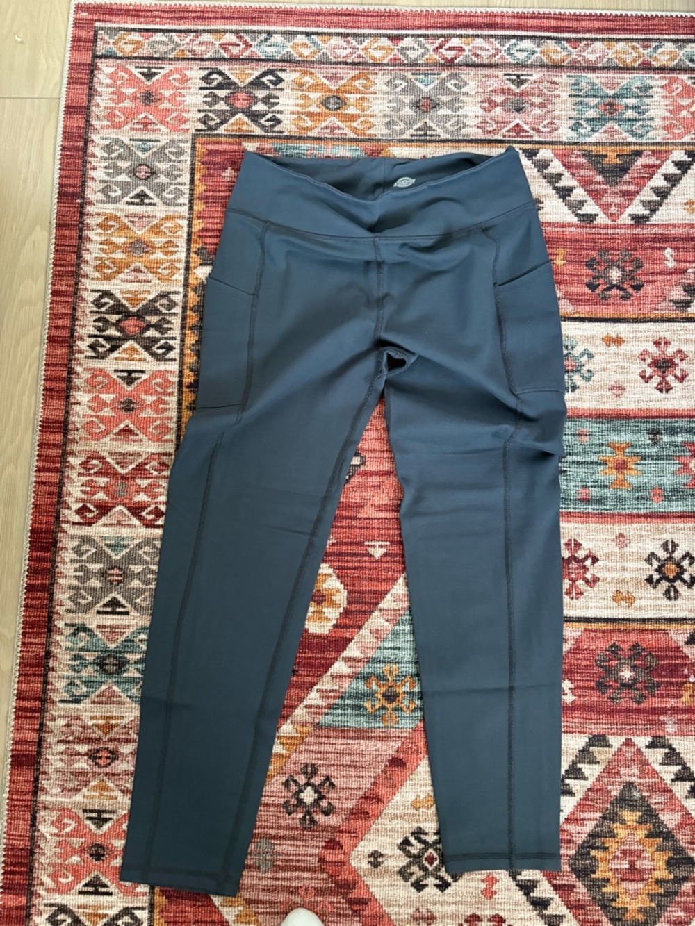 Women’s Large dickies work leggings